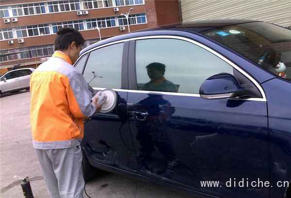 Se non sai qualcosa sulle auto, è inevitabile che sarai bucato quando laverai la tua auto.