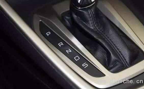 Per il cambio dell'auto, i nuovi guidatori devono prima apprendere questa conoscenza Per il cambio dell'auto, i nuovi guidatori devono prima apprendere questa conoscenza
