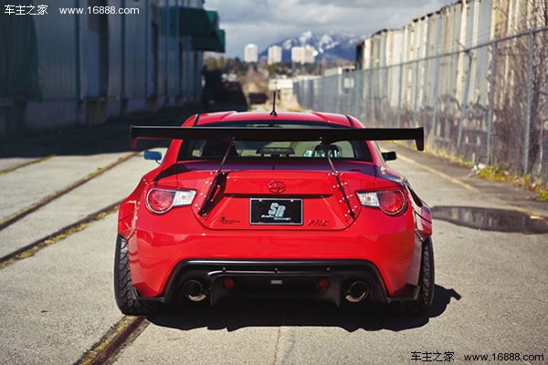 Toyota 86 non cambia l'auto scomoda nata per la modifica Toyota 86 non cambia l'auto scomoda nata per la modifica