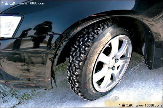 Alcune domande sugli pneumatici per auto: vantaggi e svantaggi degli pneumatici invernali