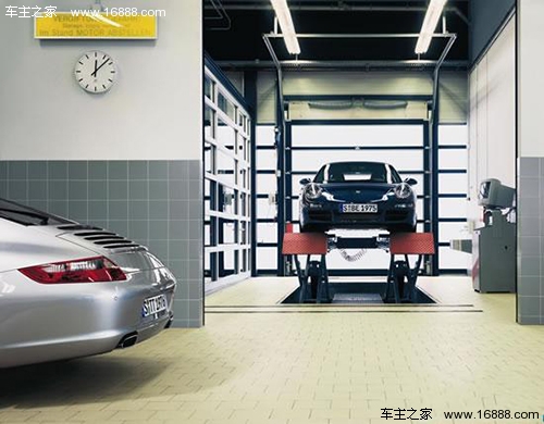 L'acquisto di un'auto è difficile da mantenere L'acquisto di un'auto è difficile da mantenere