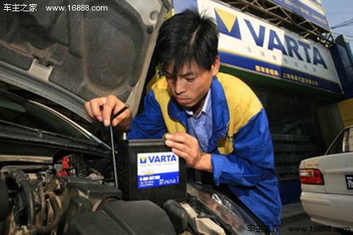 L'uso corretto può prolungare la vita e insegnarti la manutenzione della batteria dell'auto L'uso corretto può prolungare la vita e insegnarti la manutenzione della batteria dell'auto