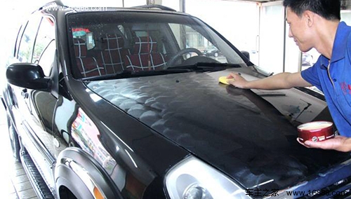 Controlla la stagione per insegnarti il ​​buon senso della manutenzione dell'auto in autunno