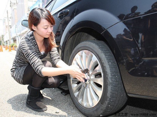 Come affrontare la vacanza della tua auto? Ascolta le capacità di manutenzione del tecnico