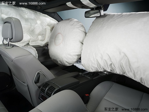 Per garantire la sicurezza della vita, parla della manutenzione degli airbag