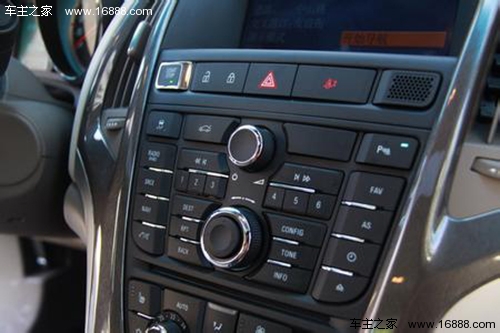 Conoscenza manutenzione auto autunnale: è necessario pulire gli interni quando cambia stagione Conoscenza manutenzione auto autunnale: è necessario pulire gli interni quando cambia stagione